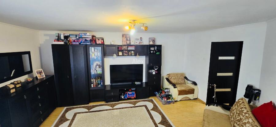 Vand apartament cu 2 camere , Tomis 3  - 5