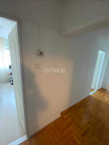 Vand apartament 2 camere  decomandat Centrul Civic - 6