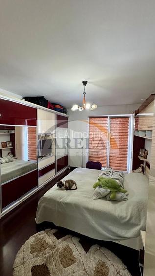 De vanzare - 3 camere decomandat etaj 4 - Splaiul Unirii - 7