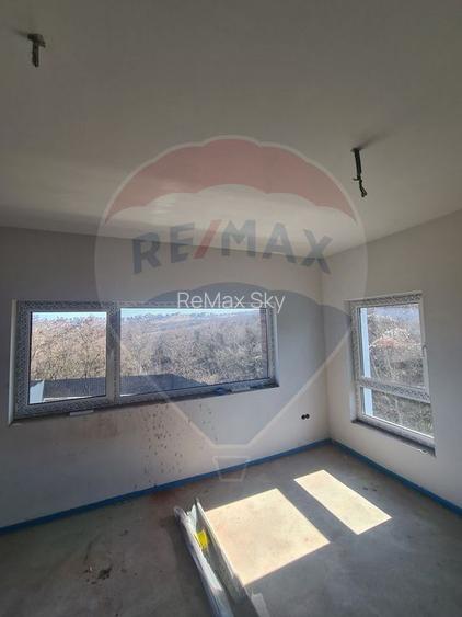 Vând Casă, in Borhanci - 10