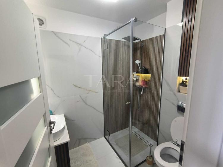 Apartament 4 camere, Europa, terasă 30 mp, parcare subterană, 2 boxe.