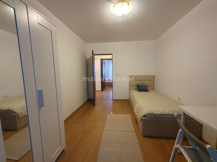 Apartament cu 5 camere de inchiriat -Micalaca - 9