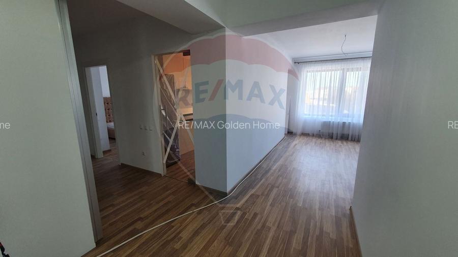 Apartament cu 2 camere, 77 mp V4 - 4