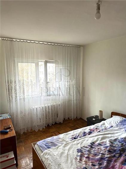 GIROCULUI - ETAJ 2 - BLOC IZOLAT - 3 CAMERE - 2 BAI - 8