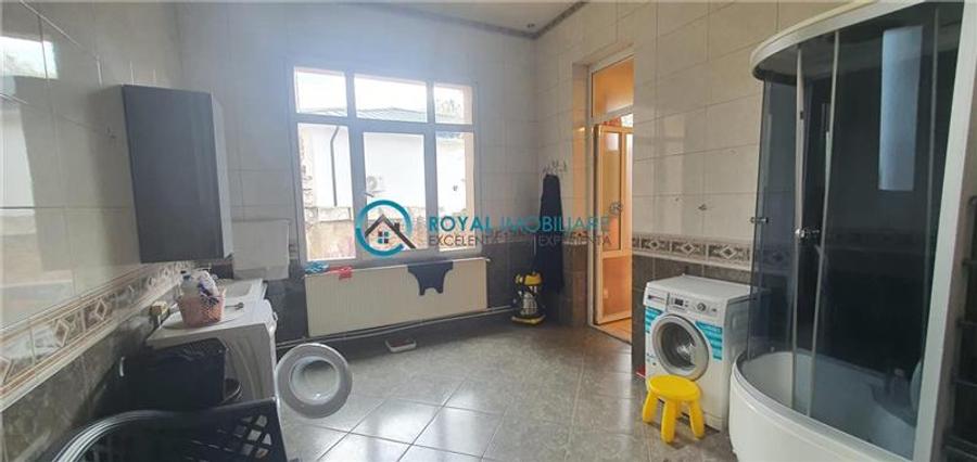 Royal Imobiliare - Vanzare casa zona Centrala