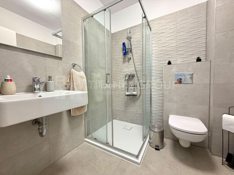 Apartament spatios 3 camere decomandat, parcare, zona Coresi, 3-6 luni - 8