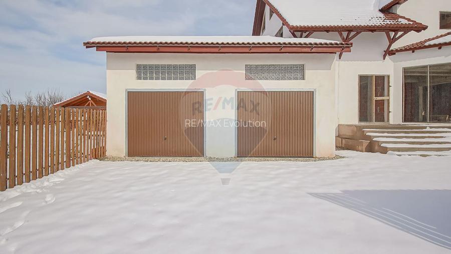 COMISION 0%| Casă individuală | 2 garaje | 192 mp utili | 847 mp teren - 4