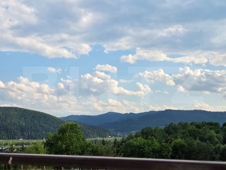 Casă de vacanță + 3000  mp teren, Gura Humorului