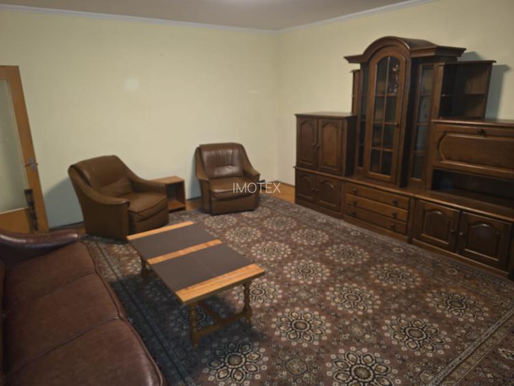 Apartament cu doua camere decomandat si spatios in Fratii Golesti - 5