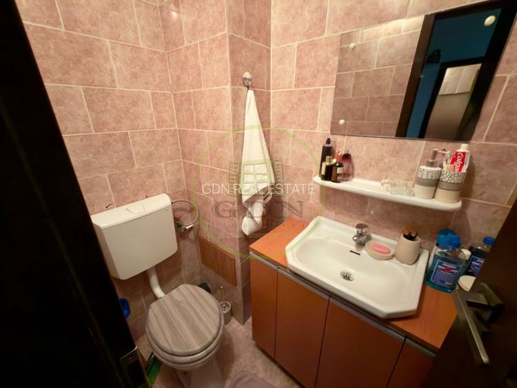 Apartament 3 camere, decomandat, cartier Craiovita Noua, zona Scoala Nr 34 - 13
