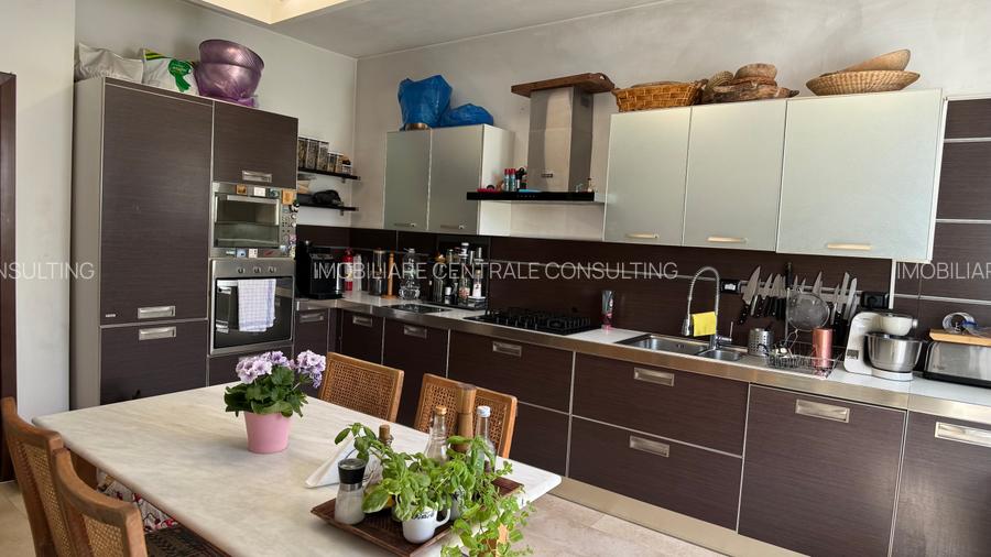 Vila lângă Școala Americană - 8