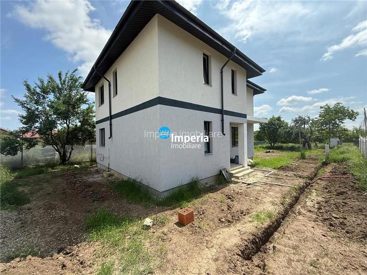 Vila, 400 mp teren,  Mega Image Valea Adanca - 3