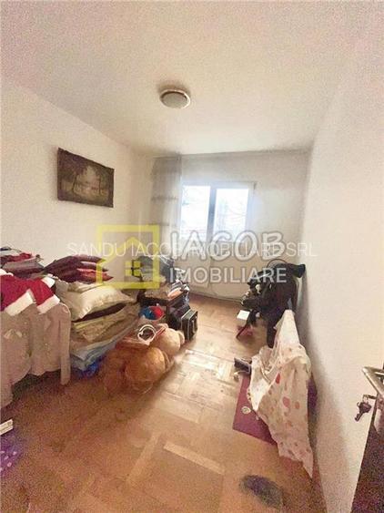 Apartament 4 camere decomandate, etajul 2, zona Narcisa / Republicii - 8