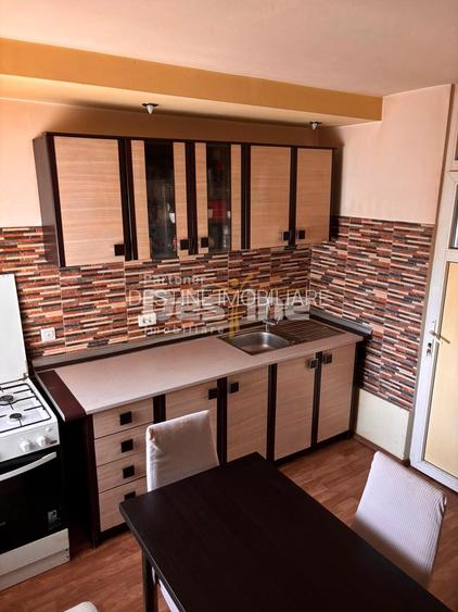 13 Septembrie-Sebastian | 4 camere | 97mp | dec | et 8 | parcare | 165.000 euro - 7