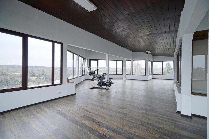 👉 Vilă spectaculoasă pe lac – Ghermănești | 552 mp | Terasă, ponton, - 45