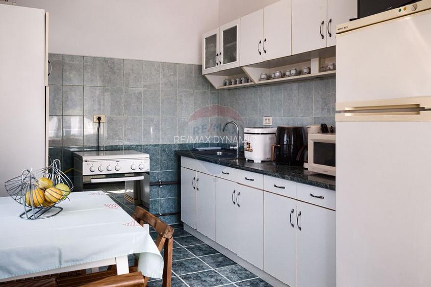 Casă cochetă de vânzare, teren 954 mp, posibil parcelare, în Subcetate - 25