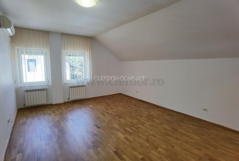 Vila Individuala cu Piscina in zona Iancu Nicolae - 10