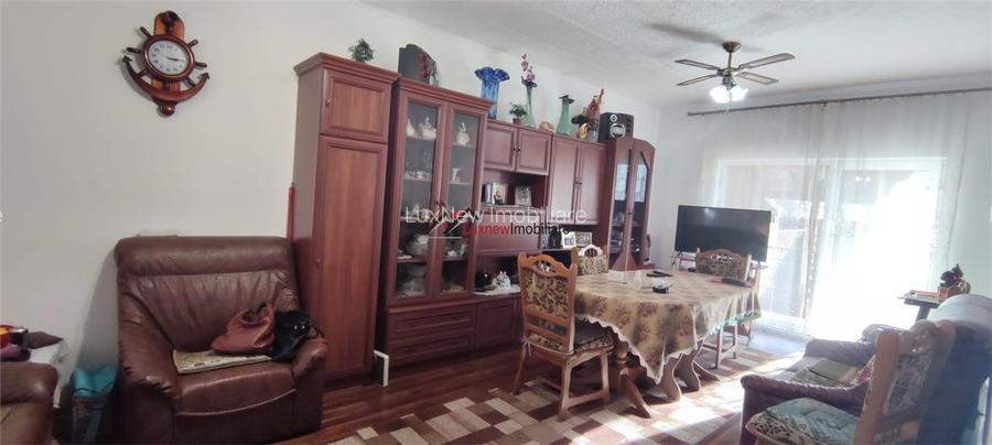 Comision 0%! Locul unde confortul devine acasa! Casa insiruita spatioasa zona Fl - 2