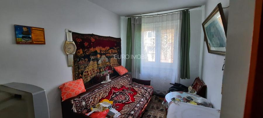 De vanzare ap. 3 camere, Tg. Mures, Dambul Pietros - 2