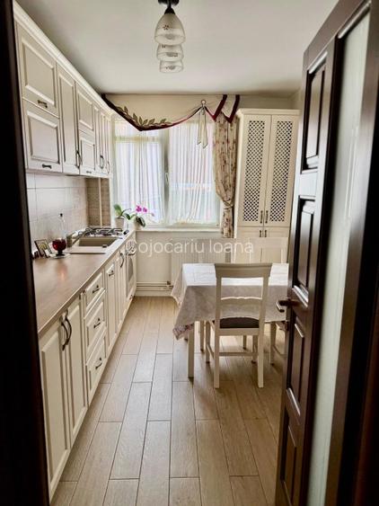 Apartament decomandat, 2 camere, 1 mai, Et 1  - 5