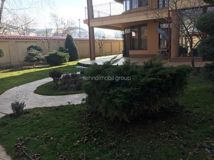 SUPER VILA zona CENTRALA - 2