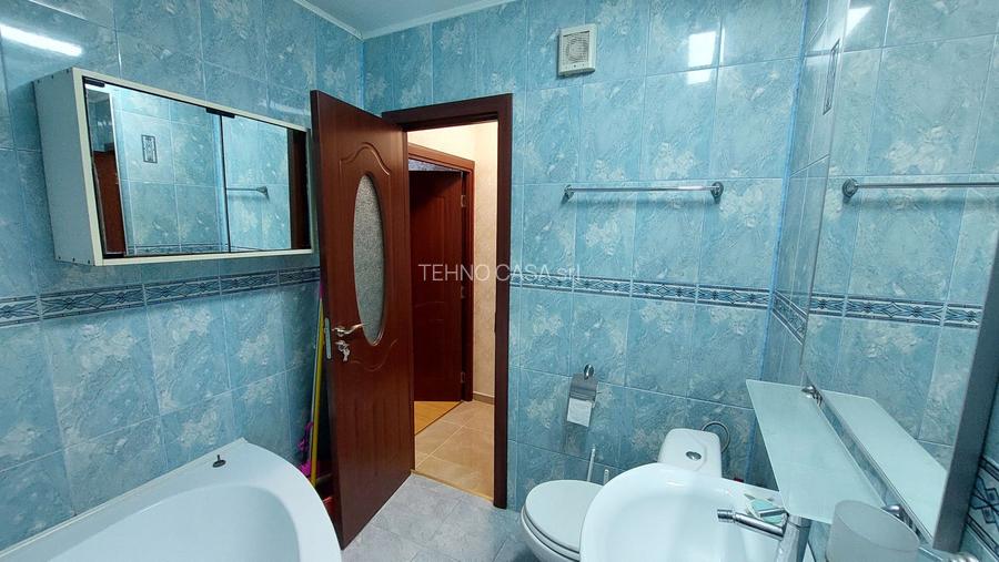 13 Seprembrie,Panduri, metrou Academia Militara la 800m - 9