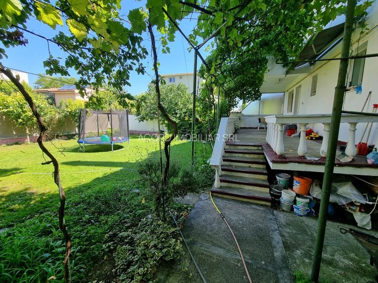 Ovidiu-vila D+P+1+M libera aproape de lac - 9