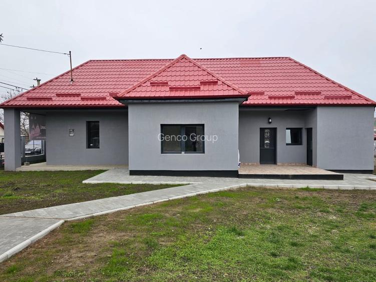 Casa de Vanzare Complet Renovata ! - 2