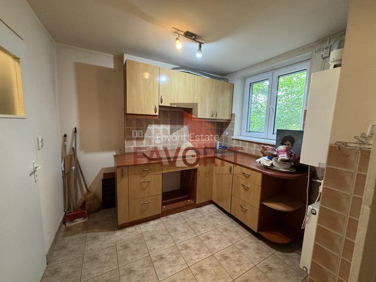 Etaj 2. La 400 m de Opera. Disponibil imediat. Centrala proprie - 5