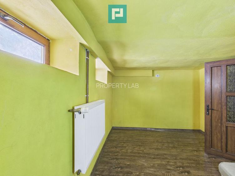 Casă cu 4 camere în zona Parneava - 14