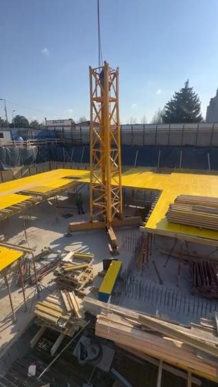 b325f951-a0fd-4996-816f-9ca60d17572c - 3