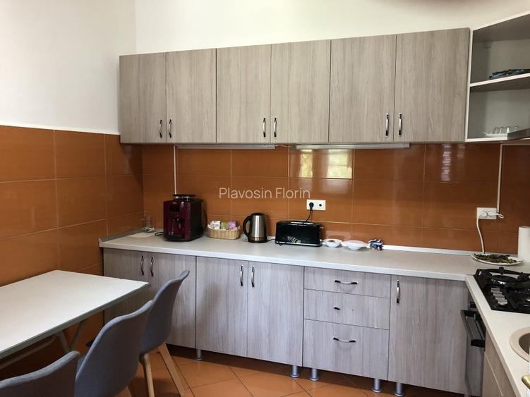 Complex-Lunei,la 5 min.de Prefectu;,10 camere,cas multifuncțional - 3