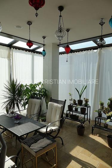 VILA EXCLUSIVISTA, UNICAT S+P+1 ZONA PALAZU MARE CU VEDERE CATRE LAC - 18