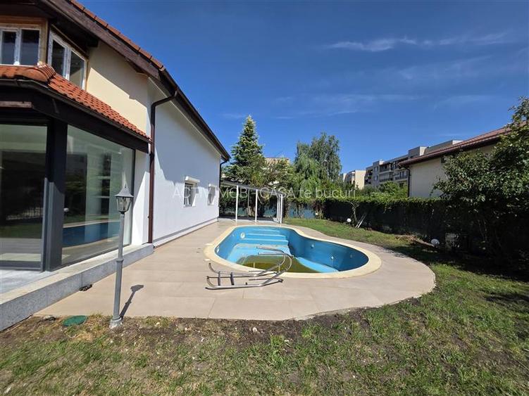 Vila cu piscina - Pipera - 5 camere - 3 bai - 218mp - 900mp teren