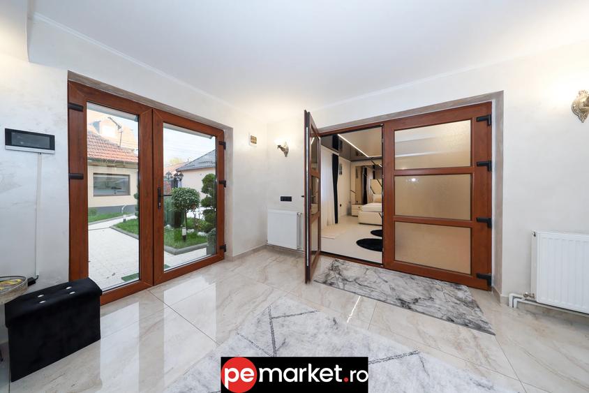 Casă superbă P+E cu 2 corpuri independente – ideală pentru familie & regim hotel