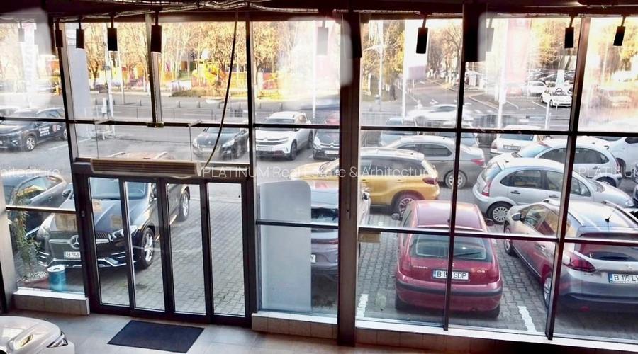 OPORTUNITATE Locatie imobiliara cu doua showroomuri functionale si ultradotate - 5