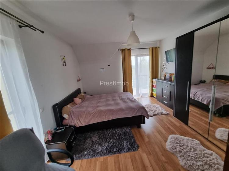 De vanzare casa individuala cu garaj, la cheie, 6 cam, 3 bai, cu 2311 mp , Nazna - 4