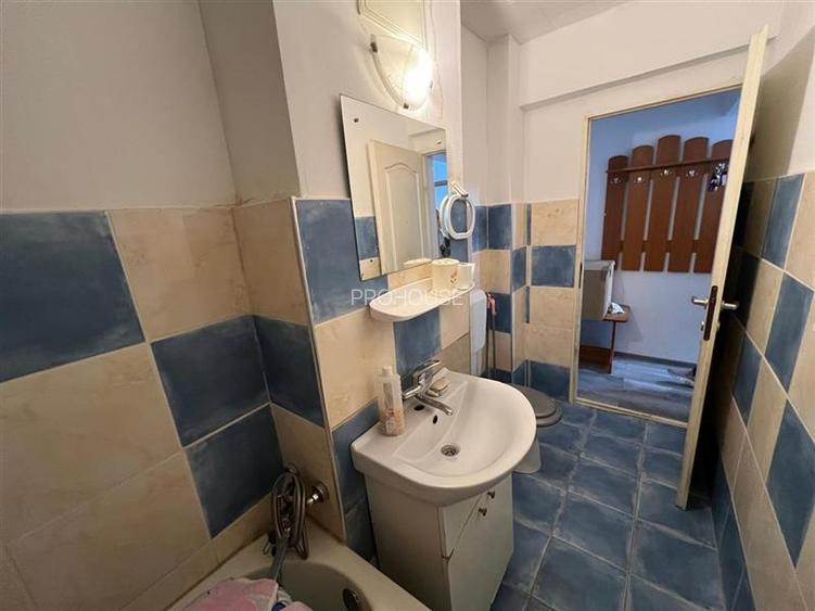 Republicii vedere stradala, etaj 4 din 7, doua camere decomandate! - 12