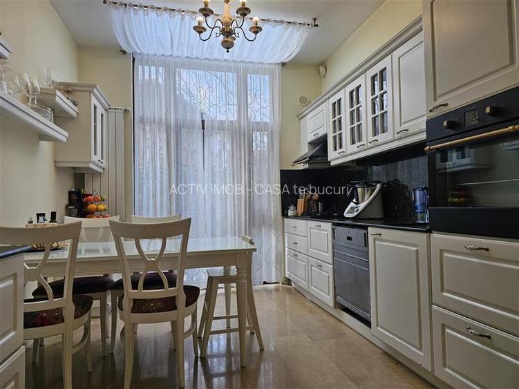 4 cam Floreasca, plus 1 cam mansarda(birou), in vila, curte, garaj - 9