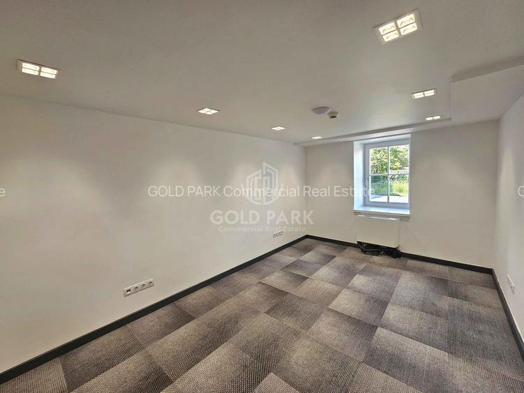 Cladire de Birouri - Zona Centrala - Terase / Locuri de Parcare - 60