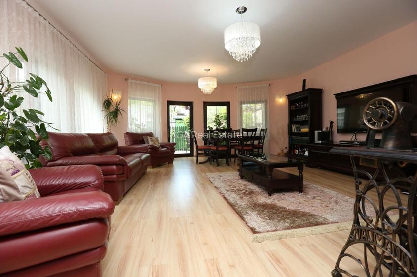 Imobil rezidential cu 5 camere de inchiriat/ Constanta central - 2