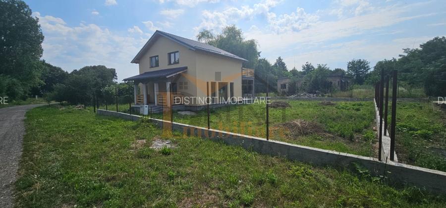 Casa noua de vanzare, cu 625 mp teren, Halchiu la 3 min de centru. - 2