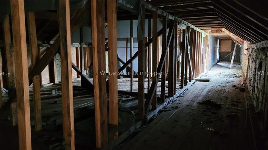 Oportunitate investitie | Teren 10 000 mp cu constructie de 530 mp la 10 km de V - 16