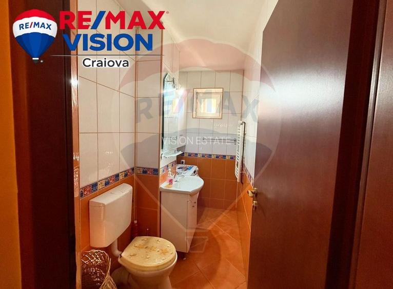 Apartament cu 4 camere de închiriat în zona 1 Mai - 8