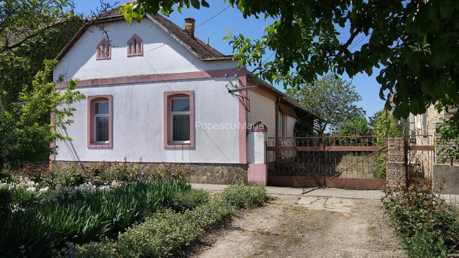 Casă de vânzare. Comloșul Mic Nr 270  - 4