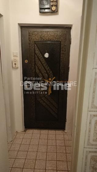 Garsoniera situata la parter 26 mp zona Materna - 12