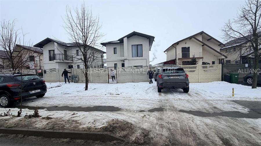 B-dul 1 MAI - Stradal - Mobilata si Utilata - 4 camere - - 4