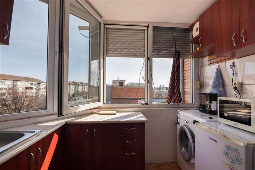 RECO Garsoniera gata de mutat  16 mp utili -str Stefan cel Mare - 7