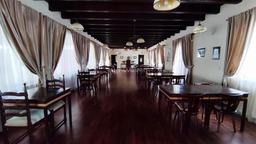 Destinație mixtă (restaurant, showroom, manej) – Herneacova - 4