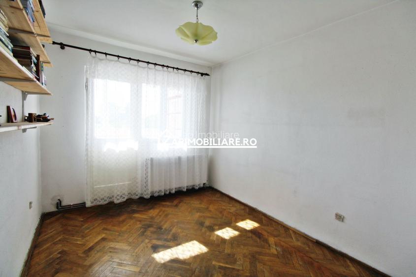 Dambu Pietros - Zona Ansamblul Muresul - 4 camere - 2 balcoane - 6